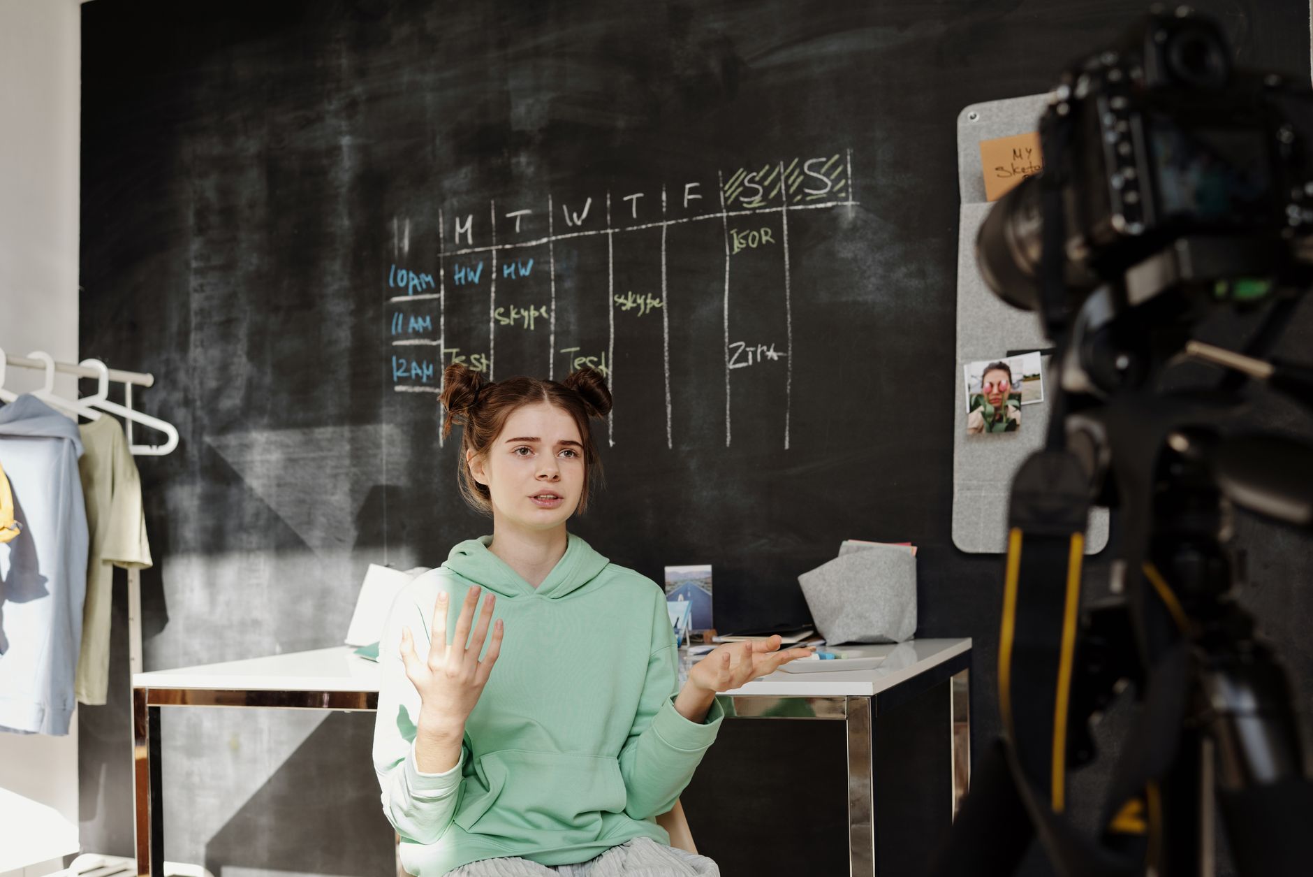 AI Social Media Schedulers: What They Do, How They Work, and Why Creators Are Switching
