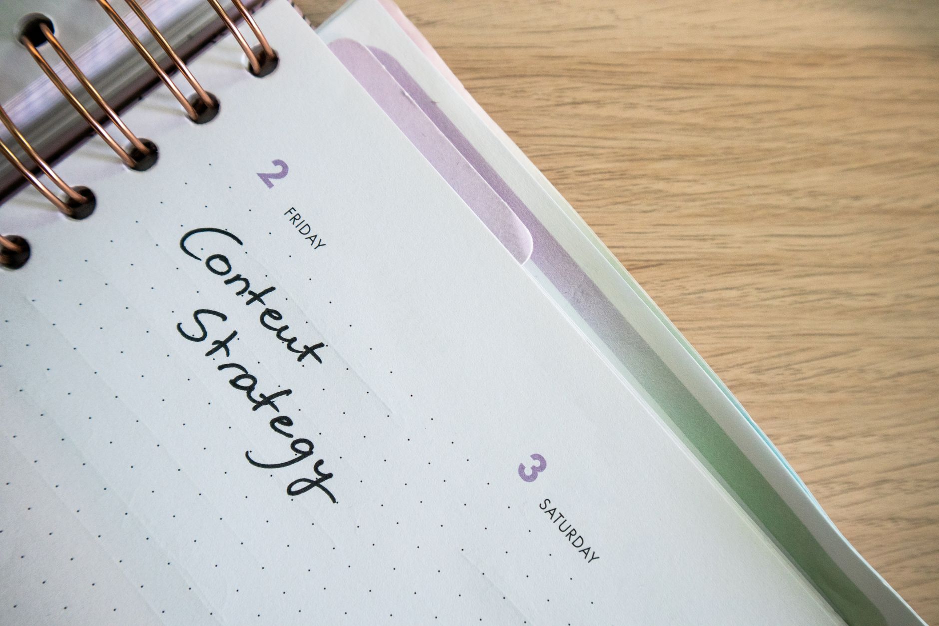 Weekly content calendar planning for social media creators
