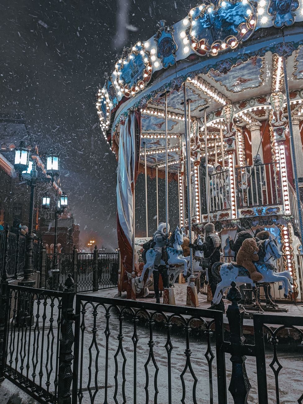Carousel post generator creating LinkedIn slide deck content