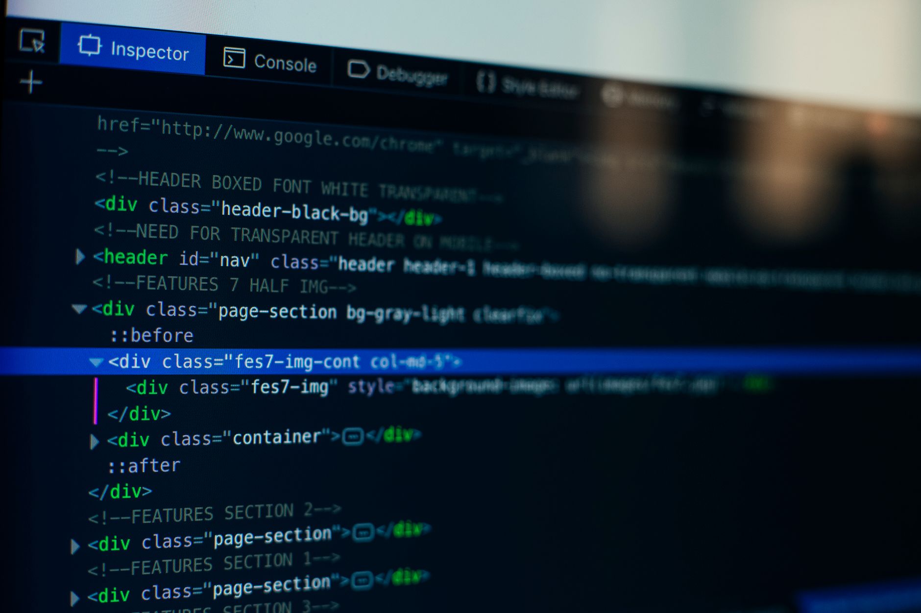 Title tag HTML code shown in a browser tab editor
