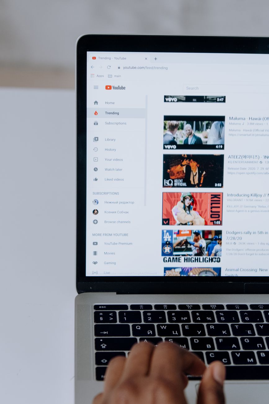 YouTube video description optimization on screen