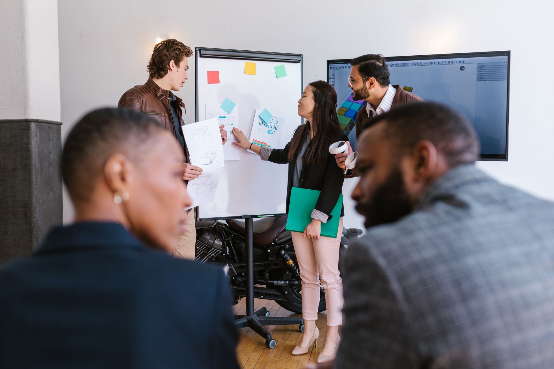 African startup founders presenting at a tech pitch event